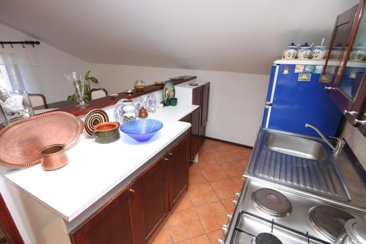 Apartments And Rooms With Parking Space Cunski, Losinj - 2498 Bagian luar foto