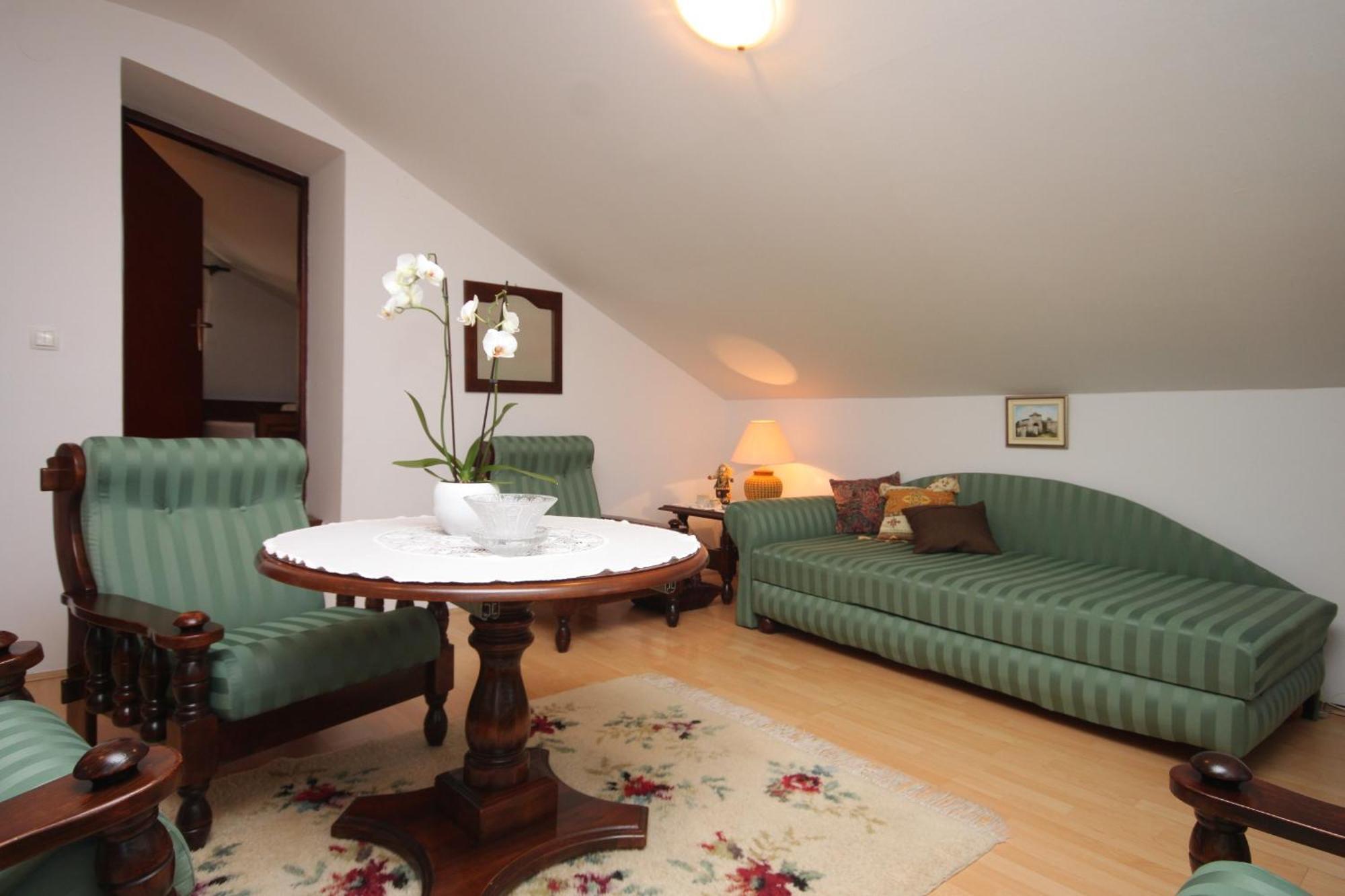 Apartments And Rooms With Parking Space Cunski, Losinj - 2498 Ruang foto