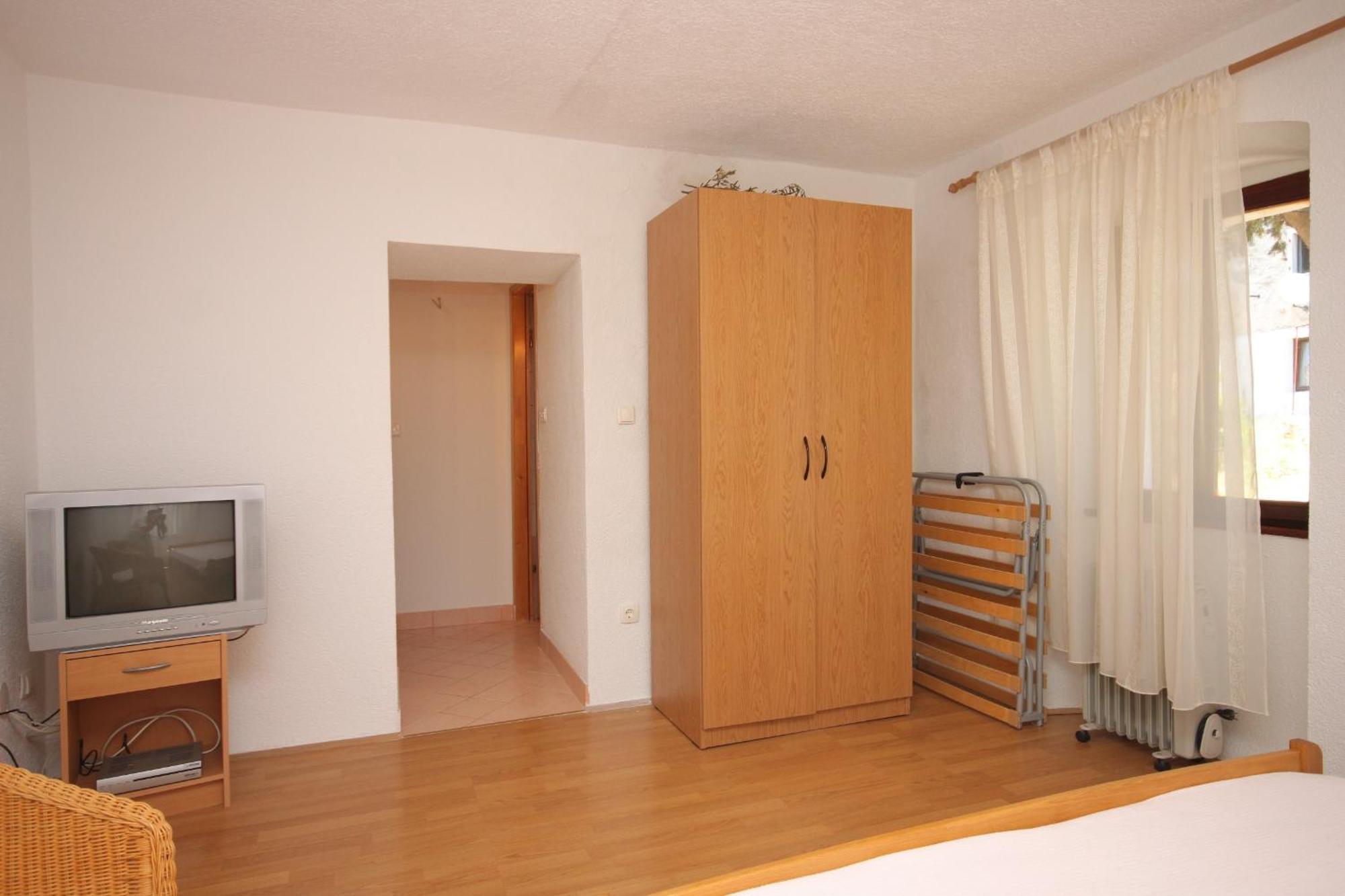 Apartments And Rooms With Parking Space Cunski, Losinj - 2498 Ruang foto